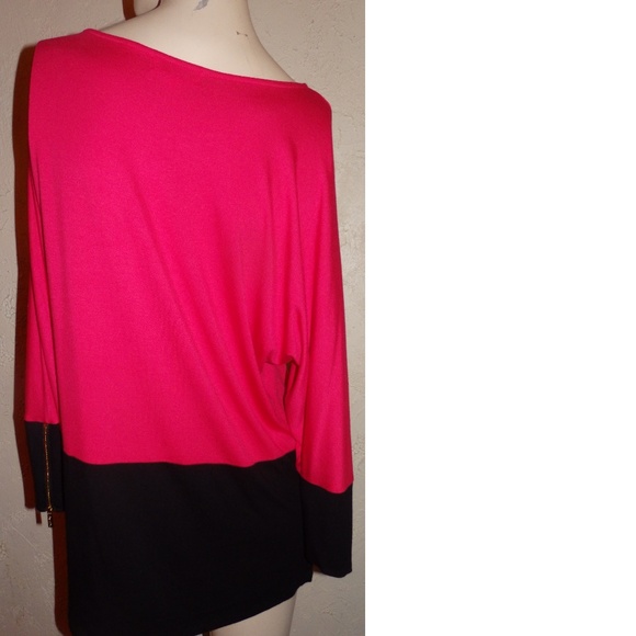 Calvin Klein NWOT Red/ Black Knit Zipper Sleeve - Picture 2 of 7